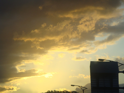 黄金色の夕焼け 黄金色の夕焼け