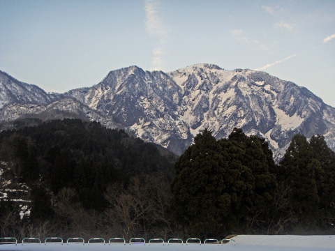 早川の山