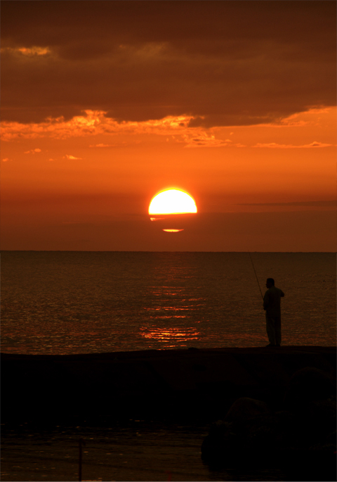 能生海岸の夕日
