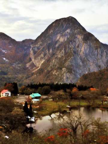 高浪の池と明星山３