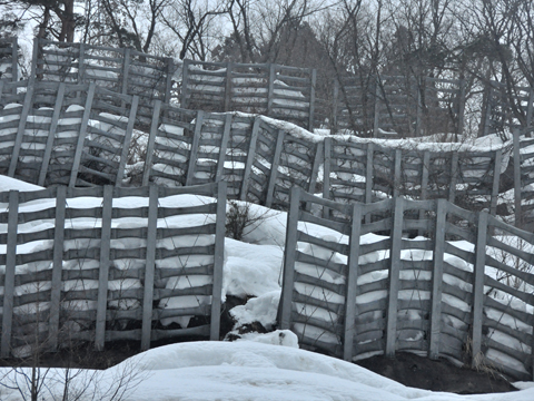 雪崩防止の柵