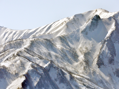 能生・高倉の雪山 能生・高倉の雪山