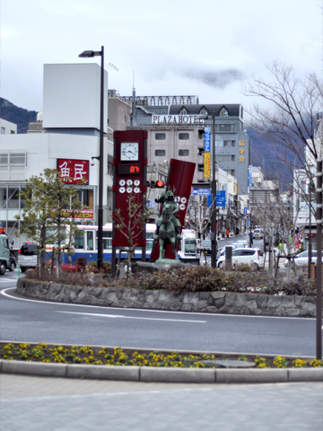 上田駅前