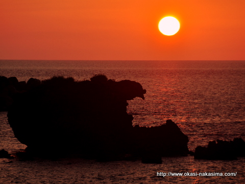 とっとこ岩と夕日
