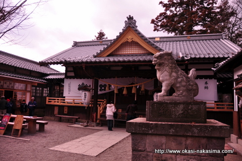 狛犬と真田神社