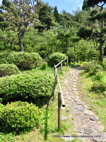 月華山かねこつつじ園さんの道