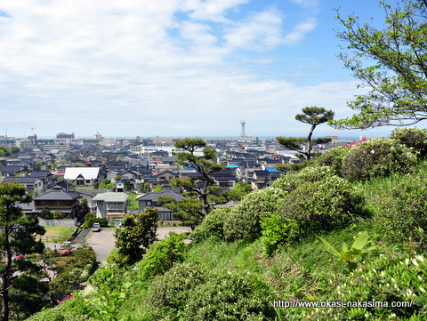 月華山かねこつつじ園さんからの糸魚川の街並み 月華山かねこつつじ園さんからの糸魚川の街並み