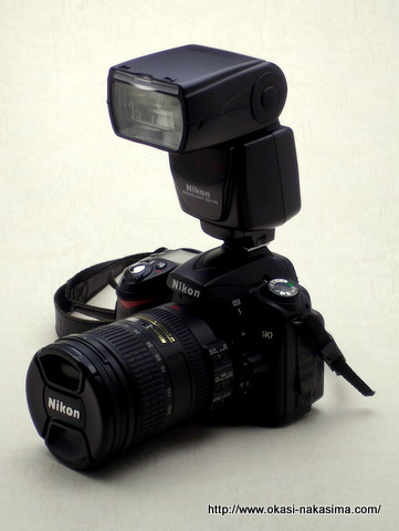 SB-700を装着したD90 SB-700を装着したD90
