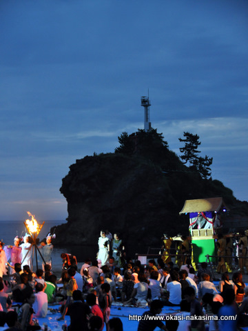 夕暮れ迫る弁天岩 夕暮れ迫る弁天岩