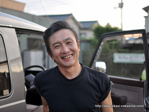 車に乗り込む前の北原さん