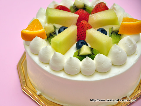 完成したデコレーションケーキ