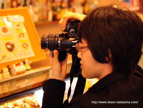 写真を撮られるチカさん 写真を撮られるチカさん