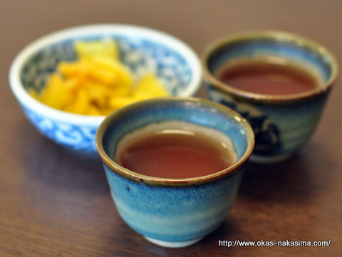 えんめい茶と漬物