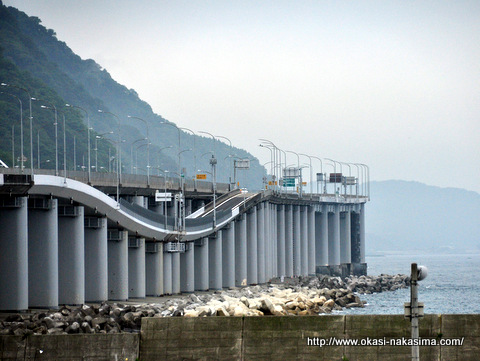 親不知の海岸線沿い 親不知の海岸線沿い
