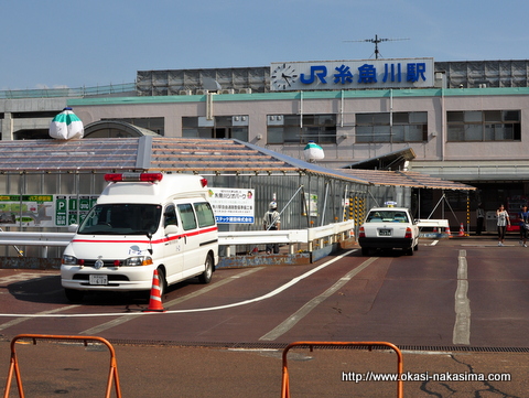糸魚川駅前