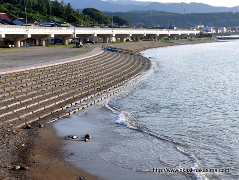 海岸沿いの国道8号線