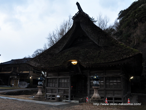 能生・白山神社の拝殿 能生・白山神社の拝殿