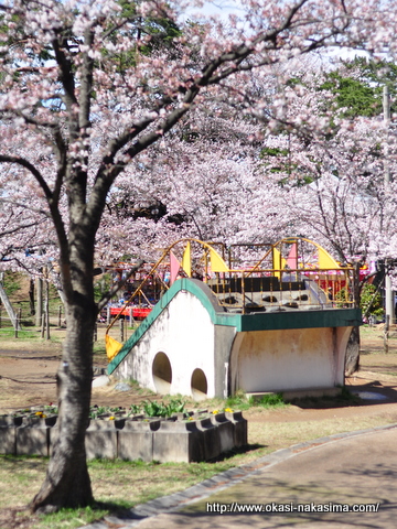 桜と公演