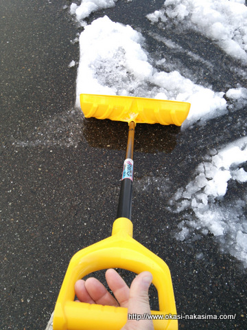 雪かき中