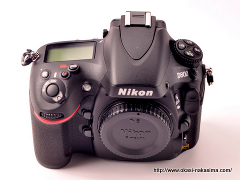 D800