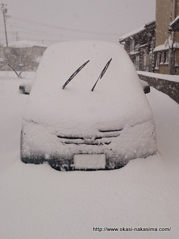 埋まる車