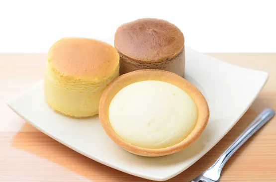 チーズとショコラのスフレとタルトのセット
