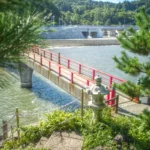 弁天岩から望むあけぼの橋